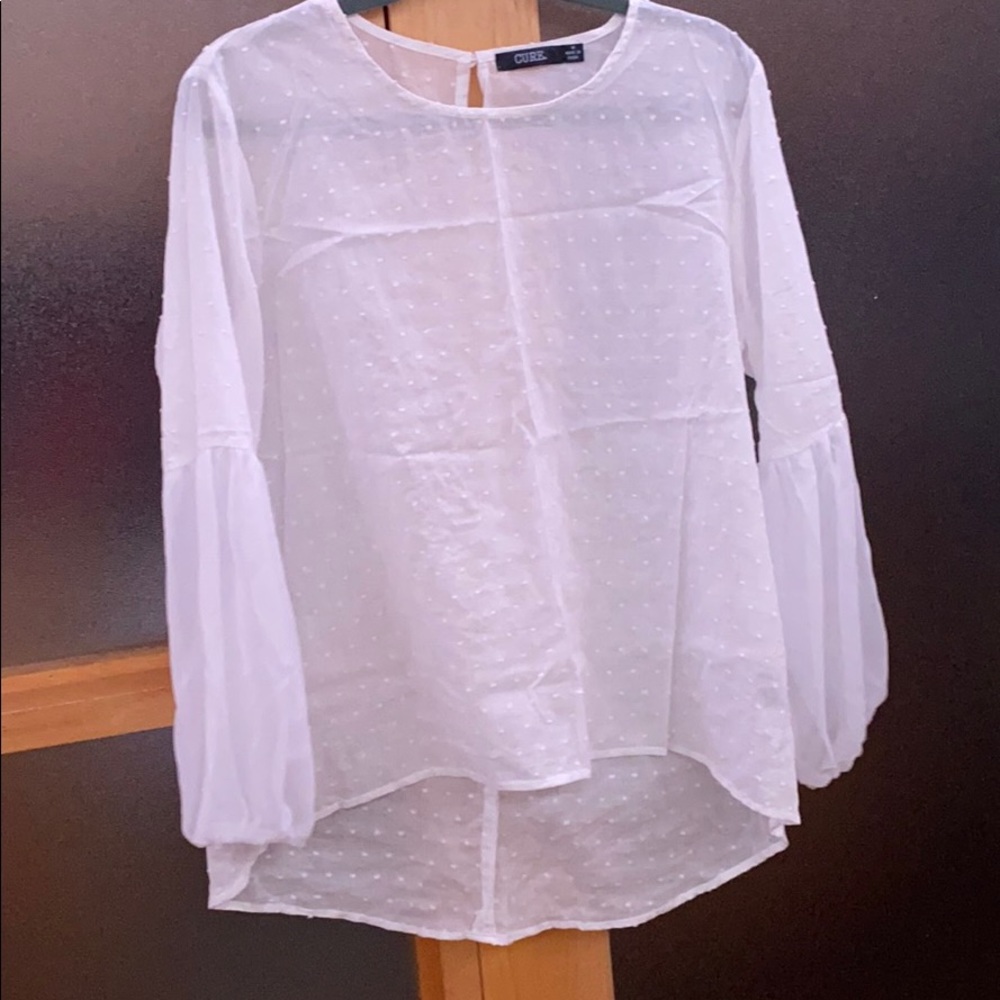 Cute sheer top!